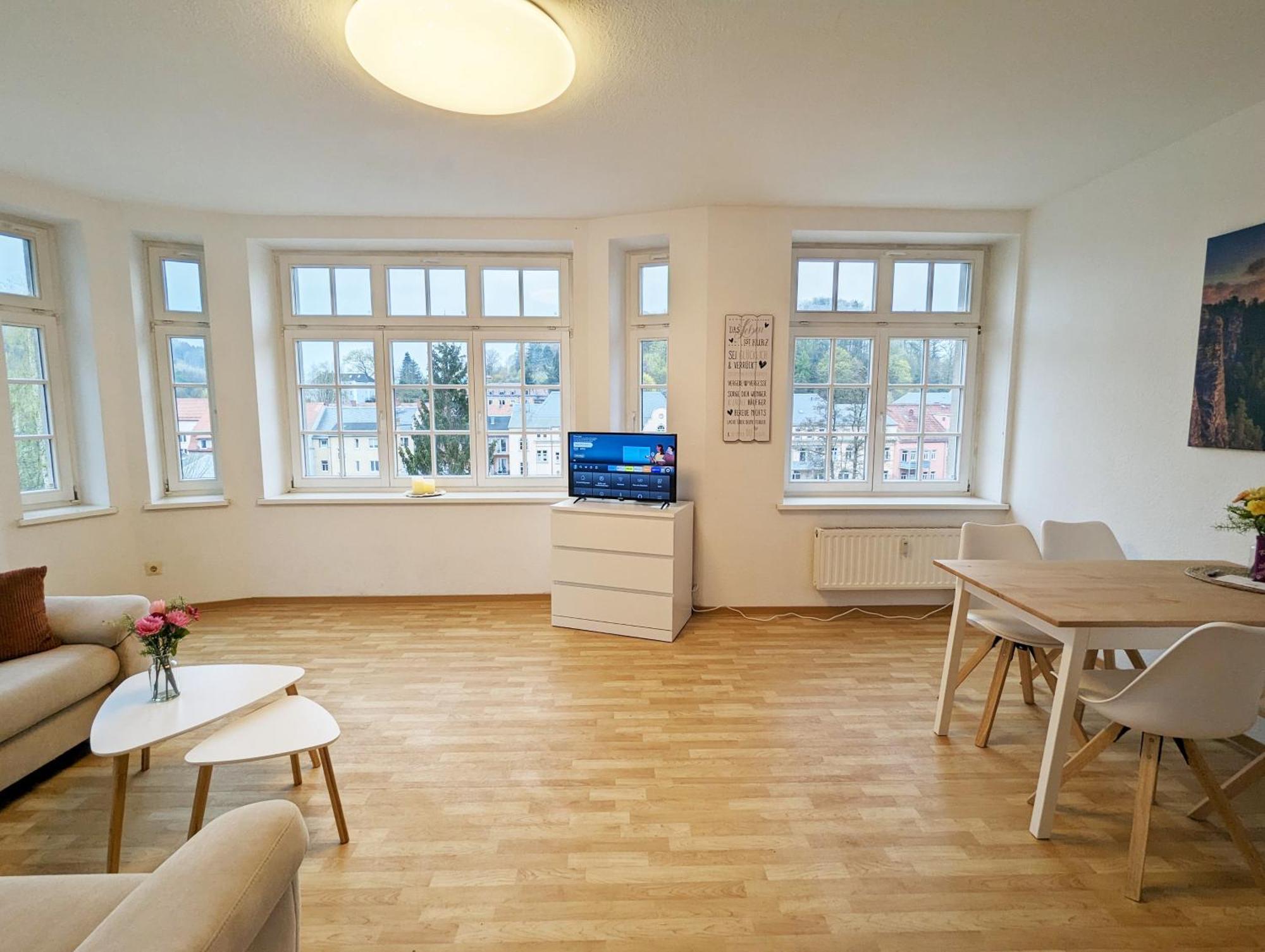 Hw3 - Urlaubsmagie - Helle, Grosse Wohnung Mit Pool Sebnitz Kültér fotó